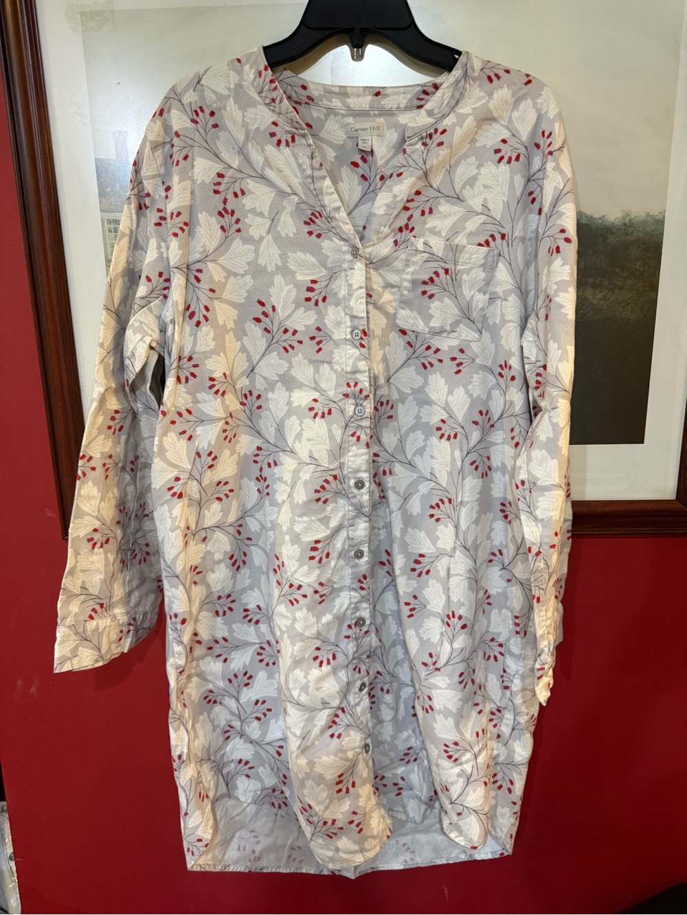 Garnet Hill White and Gray with Red Berry Floral Print nightgown size XL